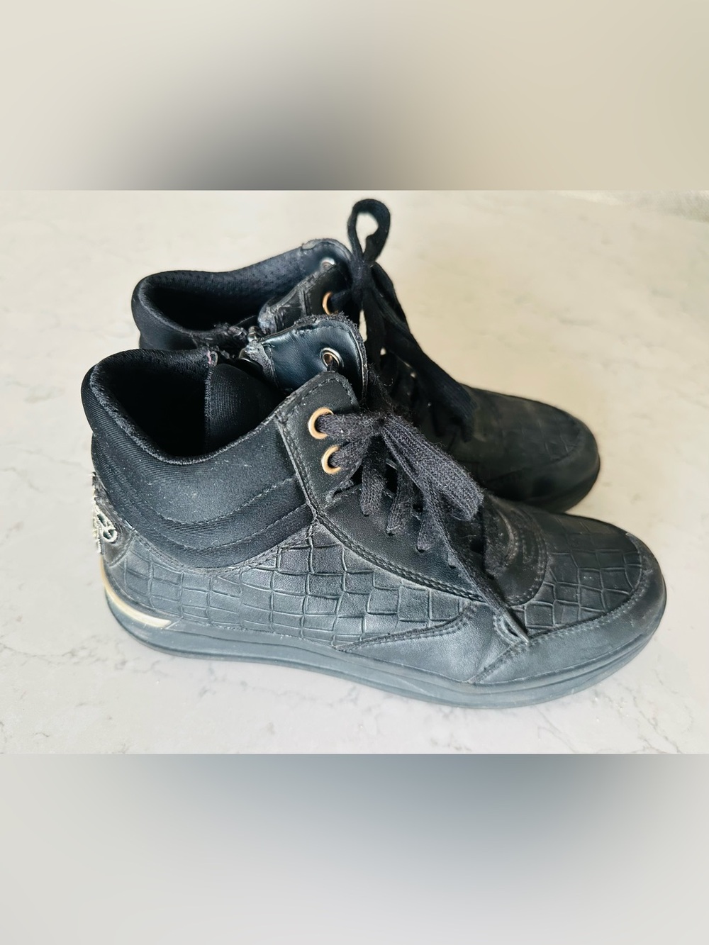 Geox High-Top Sneaker (Size 3.5)